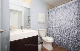 5 pièces appartement à East York, Canada. C$992,000