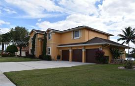 Maison en ville – Pembroke Pines, Broward, Floride,  Etats-Unis. $1,050,000