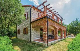 5 pièces maison en ville 200 m² en Primorje-Gorski Kotar County, Croatie. 470,000 €