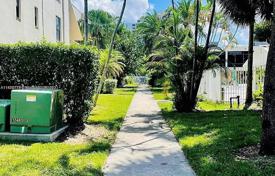 Maison en ville – Aventura, Floride, Etats-Unis. $395,000