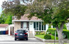 Maison mitoyenne – Scarborough, Toronto, Ontario,  Canada. C$1,123,000
