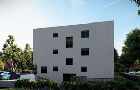 2 pièces appartement dans un nouvel immeuble 70 m² à Kaštel Stari, Croatie. 210,000 €