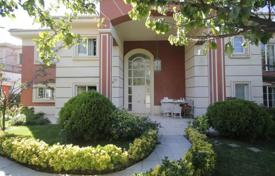 10 pièces villa 800 m² en Esenyurt, Turquie. $1,098,000