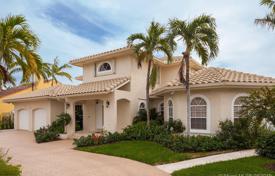 Villa – Hollywood, Floride, Etats-Unis. 1,847,000 €