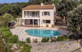 Villa – La Croix-Valmer, Côte d'Azur, France. 3,800,000 €