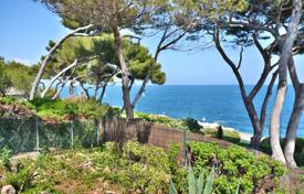 Villa – Cap d'Antibes, Antibes, Côte d'Azur,  France. 2,990,000 €