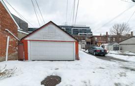 Maison en ville – Dupont Street, Old Toronto, Toronto,  Ontario,   Canada. C$1,207,000