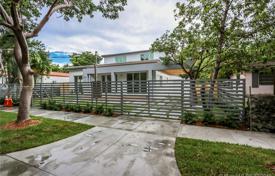 Villa – Miami, Floride, Etats-Unis. $2,499,000