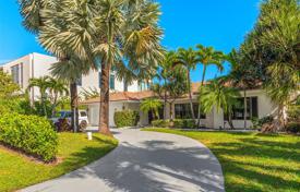 Maison en ville – Hallandale Beach, Floride, Etats-Unis. $2,850,000