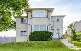 Maison en ville – Scarlett Road, Toronto, Ontario,  Canada. C$1,283,000