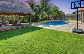 Maison en ville – Coral Springs, Floride, Etats-Unis. $788,000