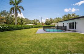 Villa – Miami, Floride, Etats-Unis. $1,430,000