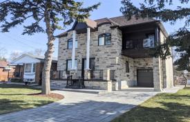 6 pièces maison en ville à Scarborough, Canada. C$1,716,000