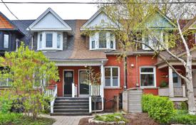 Maison mitoyenne – Logan Avenue, Toronto, Ontario,  Canada. C$1,379,000