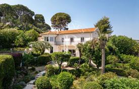 6 pièces villa en Cap d'Antibes, France. 3,290,000 €