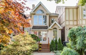 3 pièces maison en ville à Old Toronto, Canada. C$2,172,000