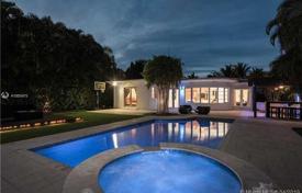 5 pièces villa 276 m² à Miami Beach, Etats-Unis. $2,225,000