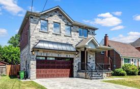Maison en ville – North York, Toronto, Ontario,  Canada. C$2,411,000