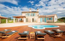 Villa – Rovinj, Comté d'Istrie, Croatie. 1,100,000 €