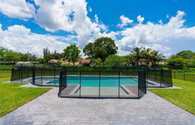 Maison en ville – Davie, Broward, Floride,  Etats-Unis. $2,375,000