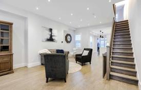 Maison mitoyenne – Perth Avenue, Toronto, Ontario,  Canada. C$1,631,000