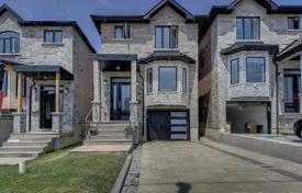 Maison en ville – East York, Toronto, Ontario,  Canada. C$1,734,000