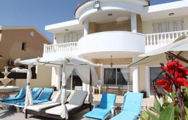 4 pièces villa à Pervolia, Chypre. 4,400 € par semaine