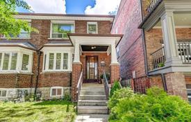 Maison mitoyenne – Euclid Avenue, Toronto, Ontario,  Canada. C$1,969,000