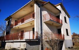 8 pièces maison en ville 255 m² en Comté d'Istrie, Croatie. 285,000 €