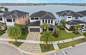 Maison en ville – Miami Lakes, Miami, Floride,  Etats-Unis. $1,085,000