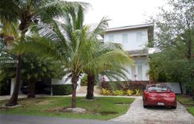 Maison de campagne – Key Biscayne, Floride, Etats-Unis. $3,199,000