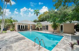 Villa – Miami, Floride, Etats-Unis. 1,215,000 €