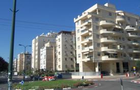 Appartement – Netanya, Center District, Israël. $545,000