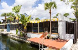 Maison en ville – Miami Lakes, Miami, Floride,  Etats-Unis. $475,000