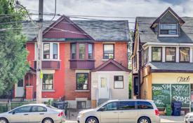 Maison mitoyenne – Gerrard Street East, Toronto, Ontario,  Canada. C$1,249,000