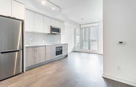 5 pièces appartement à Lake Shore Boulevard West, Canada. C$823,000