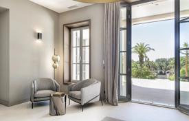Villa – La Croix-Valmer, Côte d'Azur, France. 134,000 € par semaine