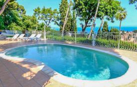 6 pièces villa 350 m² à Roquebrune - Cap Martin, France. Price on request