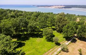 Terrain à Porec, Croatie. 2,300,000 €