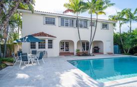 Villa – Miami Beach, Floride, Etats-Unis. $1,690,000