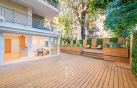 4 pièces appartement à Cannes, France. 890,000 €