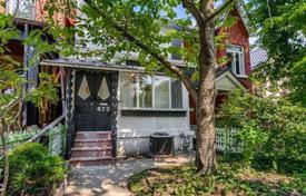 5 pièces maison en ville à Old Toronto, Canada. C$1,934,000