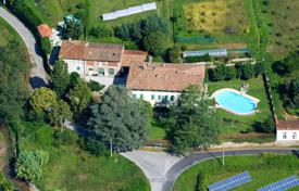 Villa – Lucques, Toscane, Italie. 3,900,000 €