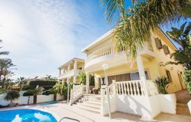 5 pièces villa à Larnaca (ville), Chypre. 4,700 € par semaine