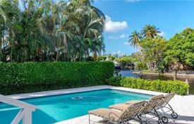 5 pièces villa 384 m² à Fort Lauderdale, Etats-Unis. $2,900,000