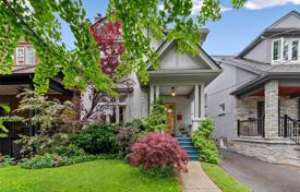 Maison en ville – Saint Clements Avenue, Old Toronto, Toronto,  Ontario,   Canada. C$1,834,000