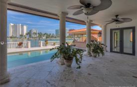 Villa – Pine Tree Drive, Miami Beach, Floride,  Etats-Unis. 4,918,000 €