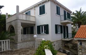 Maison de campagne – Brač, Comté de Split-Dalmatie, Croatie. 475,000 €