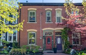 Maison mitoyenne – Old Toronto, Toronto, Ontario,  Canada. C$1,797,000