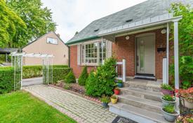 Maison en ville – Etobicoke, Toronto, Ontario,  Canada. C$984,000